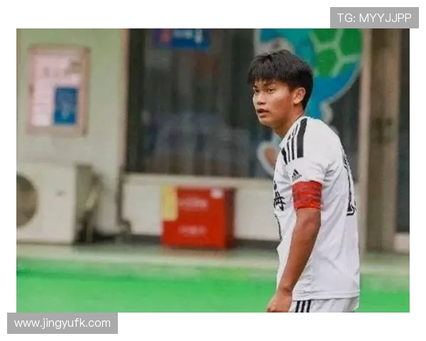 蒯纪闻:莱昂纳多是海港最大问题 顶薪外援引发争议 蒯纪闻:莱昂纳多是海港最大问题 顶薪外援引发争议